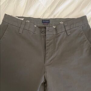 Dockers Men's Charcoal Straight Fit 33 X 30 Chinos